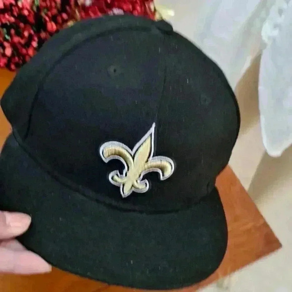 CAP Hat GREAT NEW ORLEANS TEAM GENUINE NFL - Picture 2 of 7